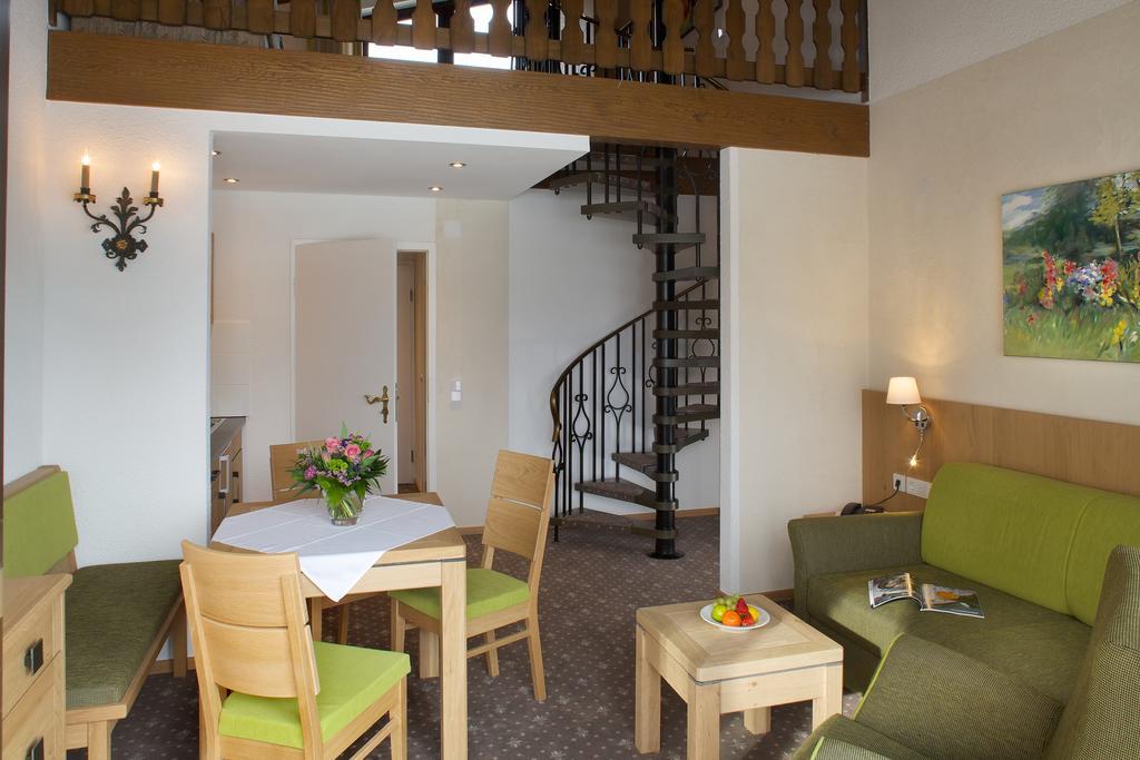 Interest Vitalhotel - Partnerbetrieb Von Oberstaufen Plus エクステリア 写真